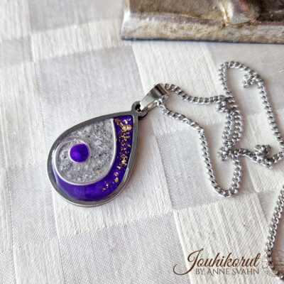 Kaulakoru Ilta, tuhka